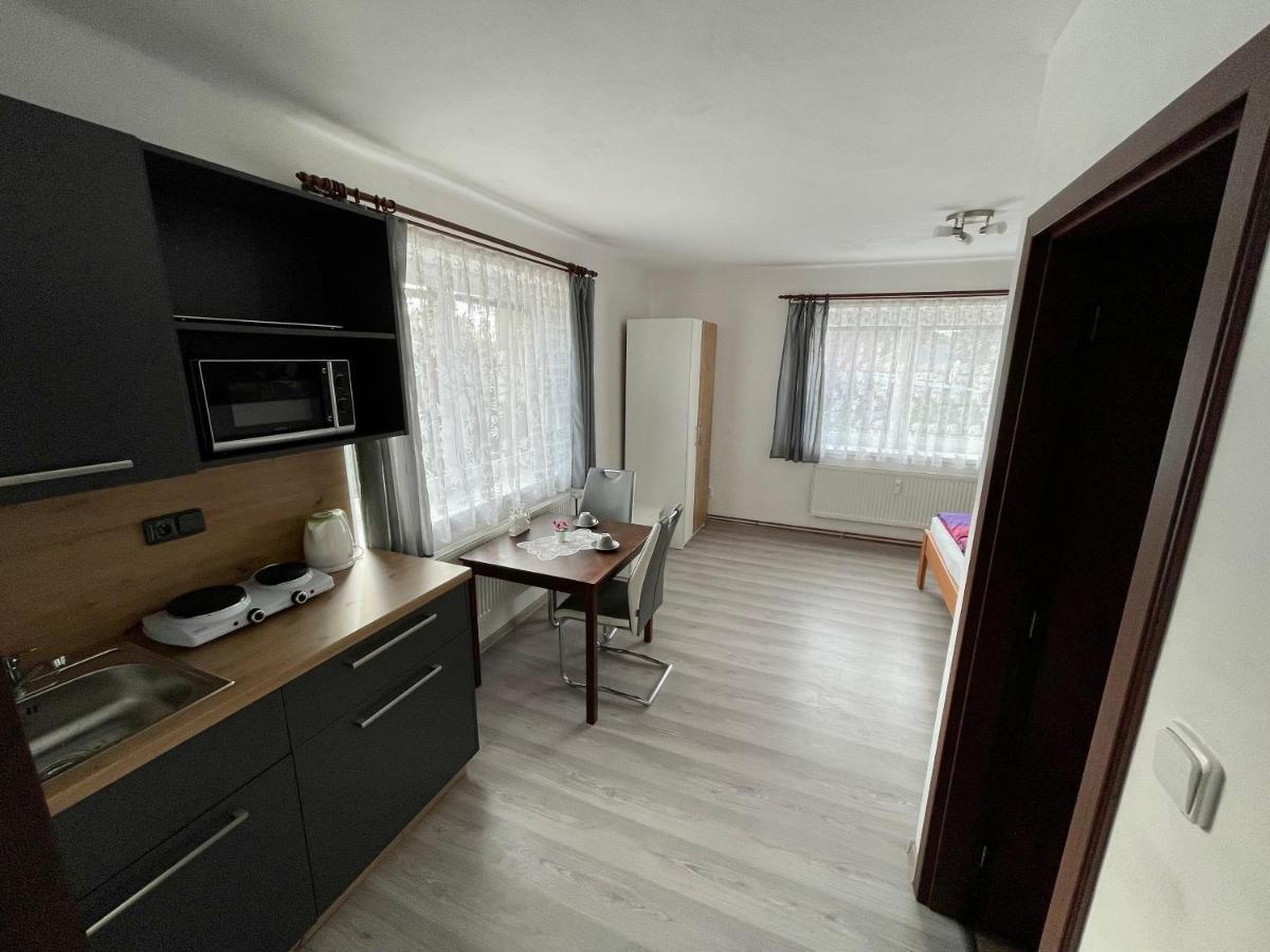 Apartmany Marjanka Jenisovice  Exterior foto